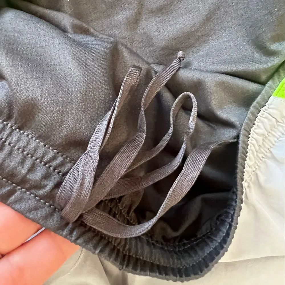 The North Face Mens FlashDry Athletic Shorts Drawstring Athleisure Grey Green XL